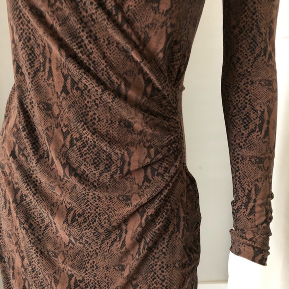 Norma Kamali Dress Snakeskin XS L/S Career Wrap - Picture 2 of 6
